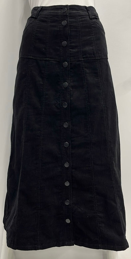 LATI TUDE BUTTON DOWN CORDUROY SKIRT W POCKETS-MIDI BLACK