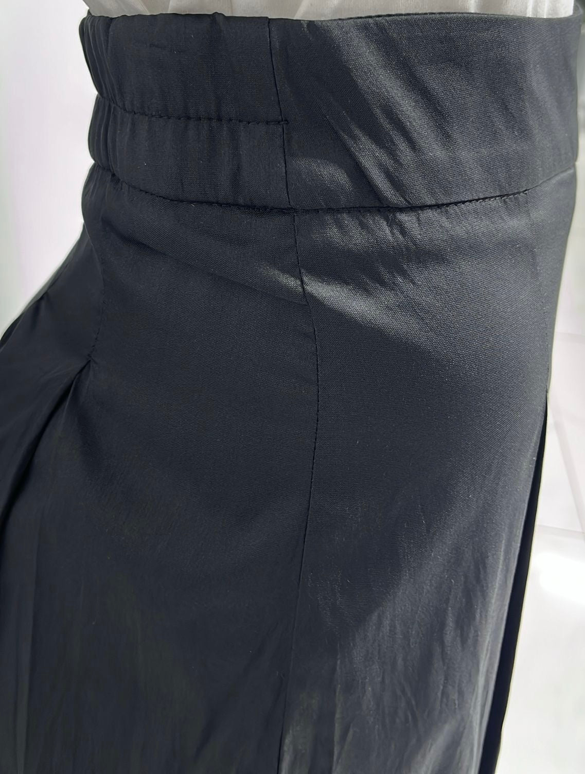 MISS ISSIPPI TAFETTA STITCH PLEATED SKIRT-MIDI BLACK