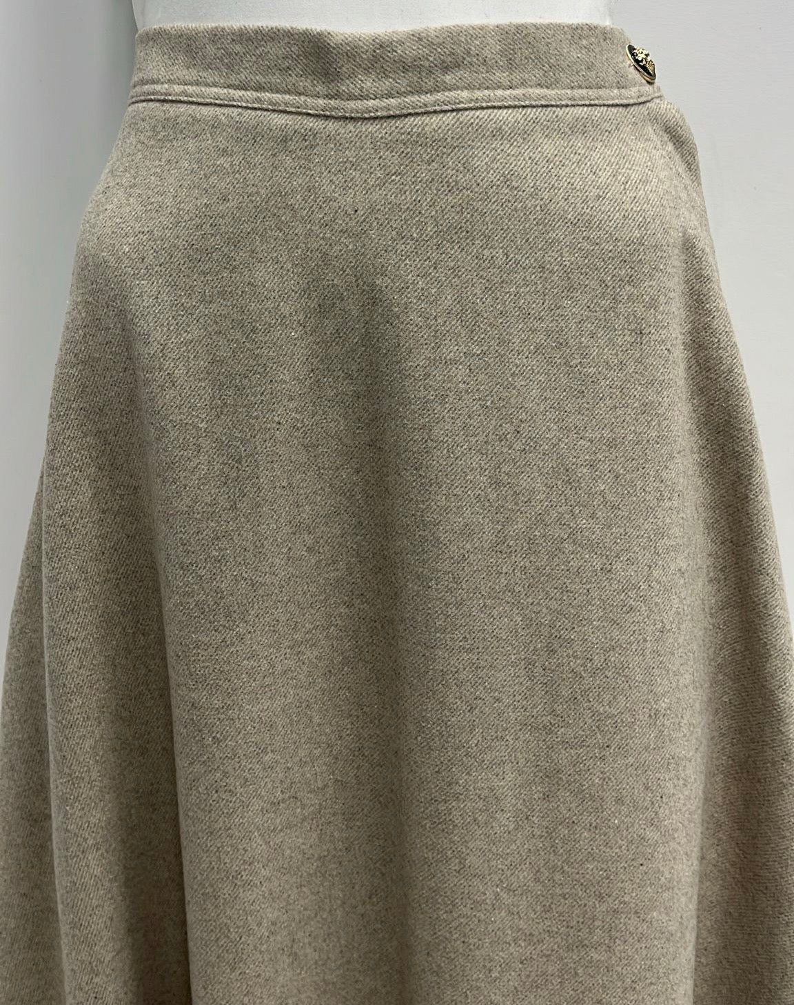 VIVA K FLAIRY WOOL SKIRT W SIDE BUTTON & ZIPPER-MIDI OATMEAL