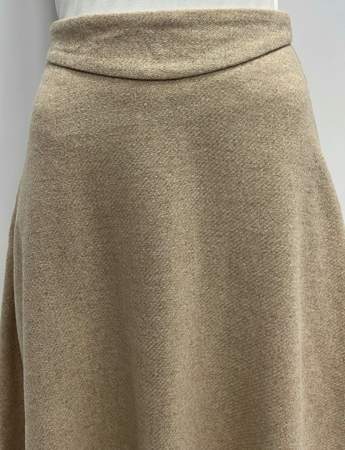 PEODE DESIGN WOOLY A-LINE TEXTURED SKIRT-MIDI OATMEAL