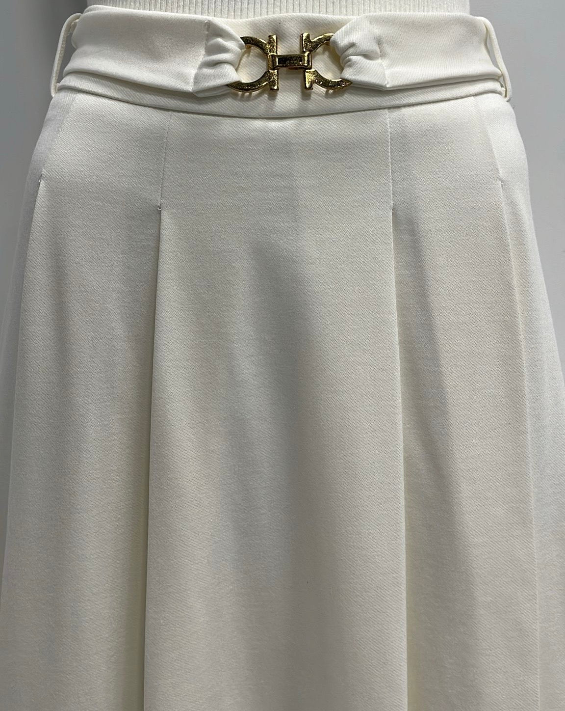 MISS ISSIPPI PLEATED SKIRT W BELT WITH BUCKLE-MIDI IVORY