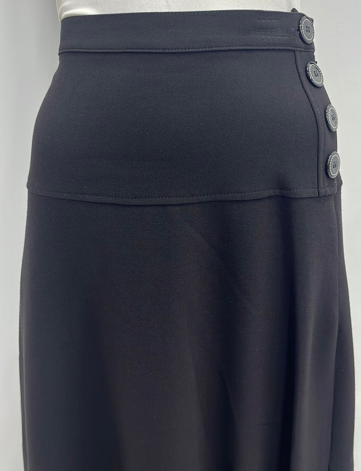 BLUE MOON DRESSY YOKE SKIRT W SIDE BUTTONS-MIDI BLACK