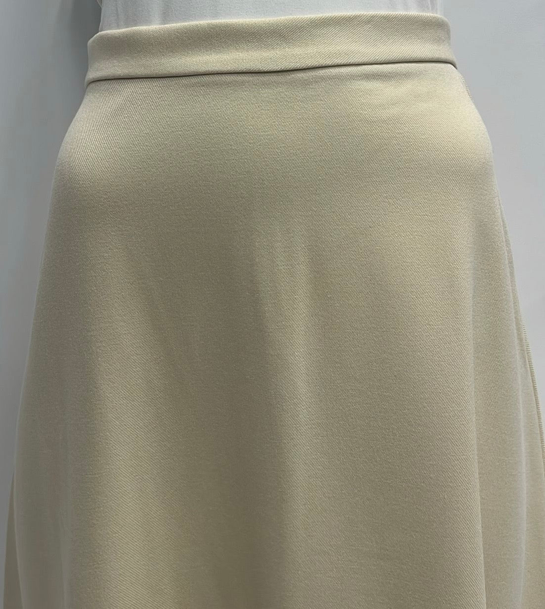 ERMANNA CASUAL A-LINE WOOLY SKIRT-MIDI IVORY