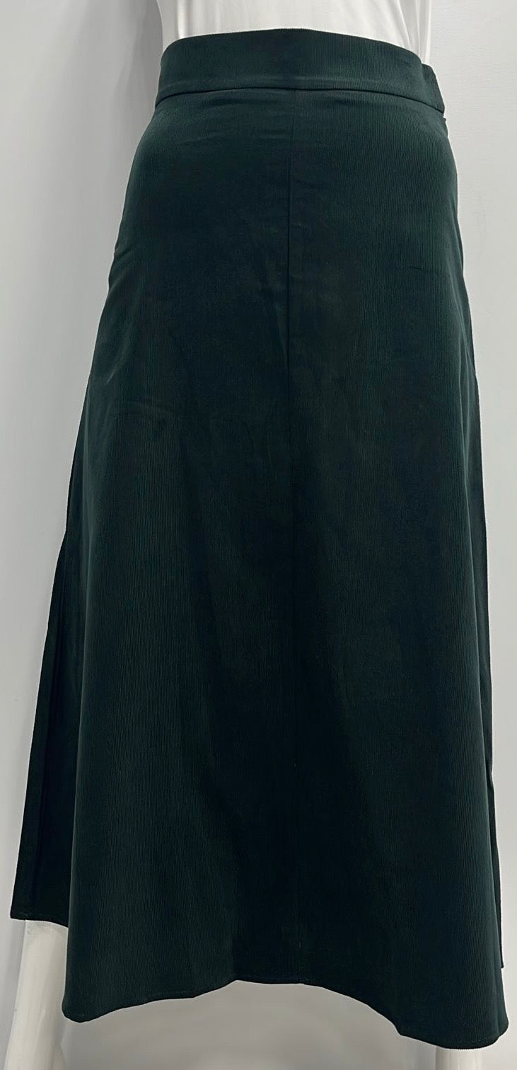 Green – Thousand and One Skirts