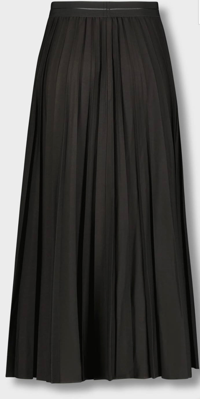MELI DOUBLE PLEATED SKIRT-MAXI BLACK
