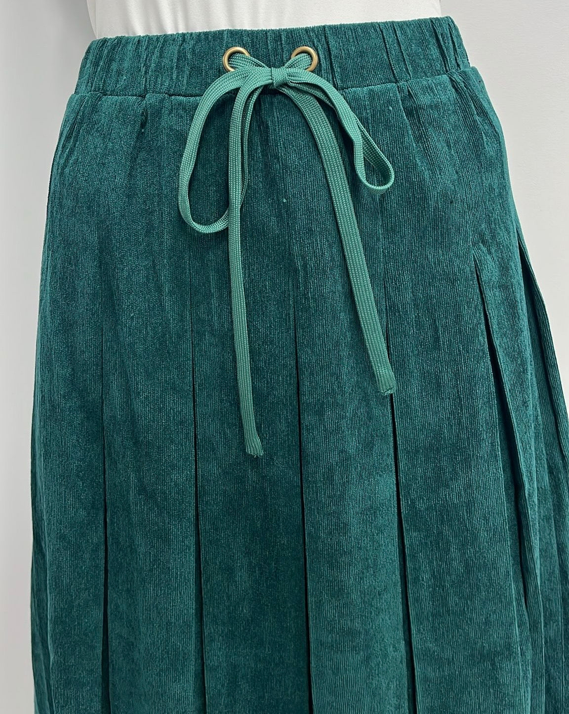 SCIACCA CORDUROY BOX PLEATED SKIRT-MIDI HUNTER GREEN