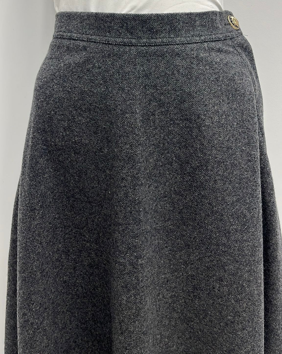 VIVA K FLAIRY WOOL SKIRT W SIDE BUTTON & ZIPPER-MIDI CHARCOAL