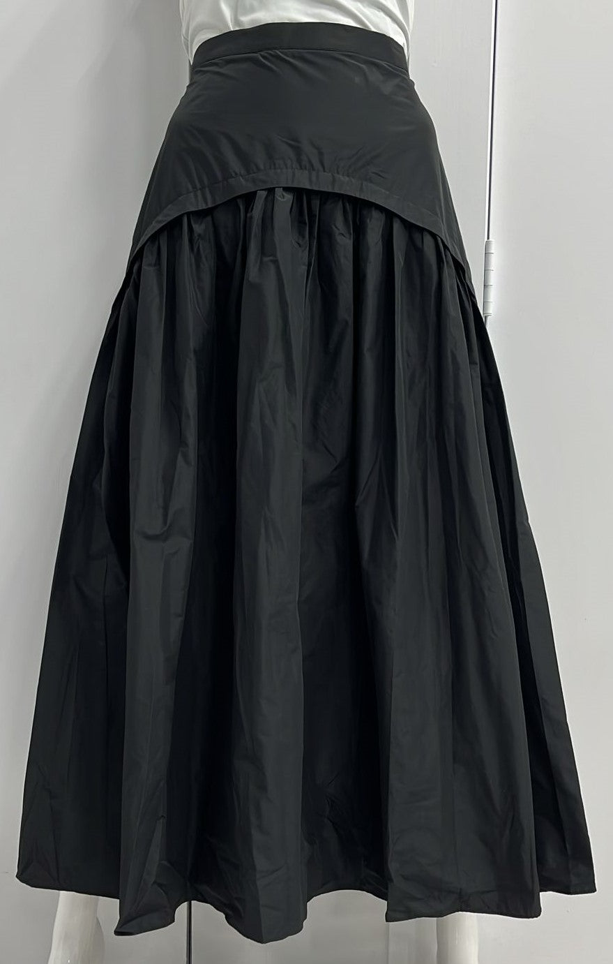 BARELLI GATHERED TAFETTA SKIRT W FASHION YOKE-MIDI BLACK