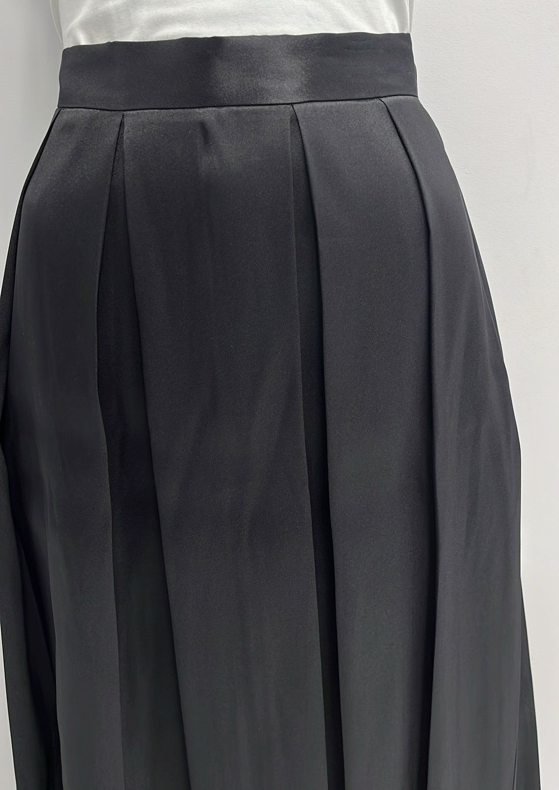 BARELLI SATIN PLEATED SKIRT-MIDI BLACK