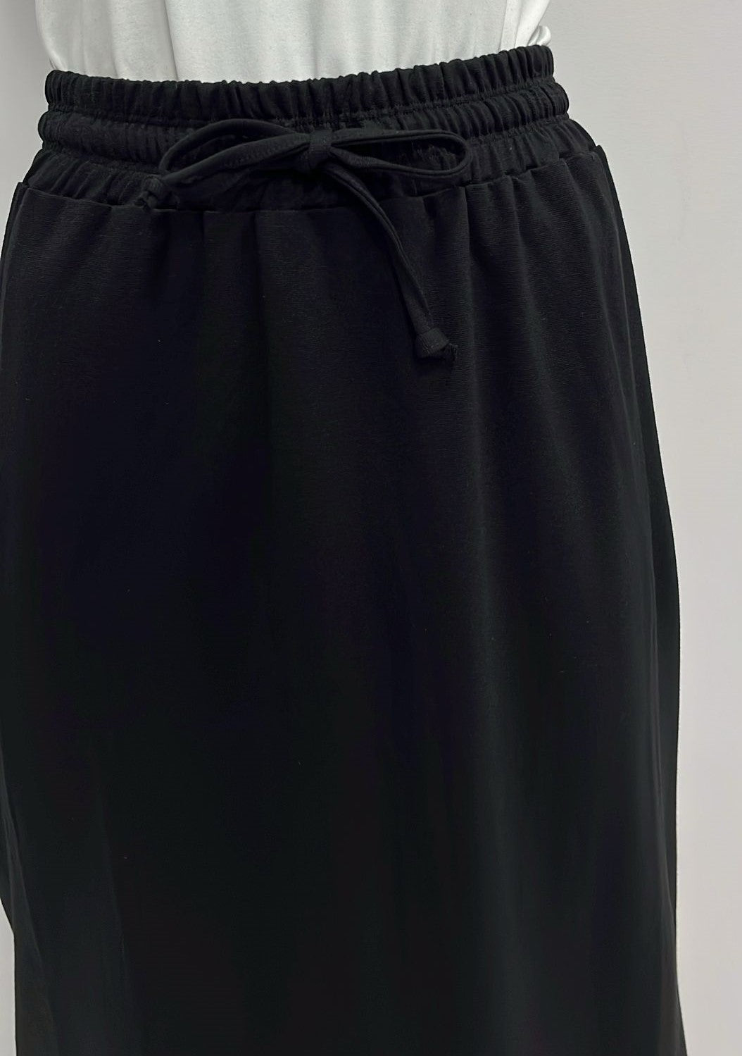 ALINE APPAREL DRAWSTRING SKIRT-MAXI BLACK