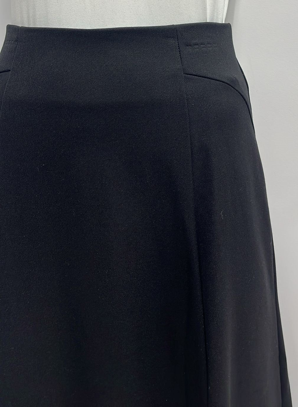 NOX NY PANELED SKIRT W WAIST DETAIL-MIDI BLACK