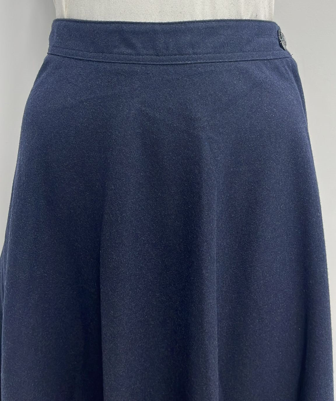 MAXMRKT FLAIRY WOOL SKIRT W SIDE BUTTON & ZIPPER-MIDI NAVY