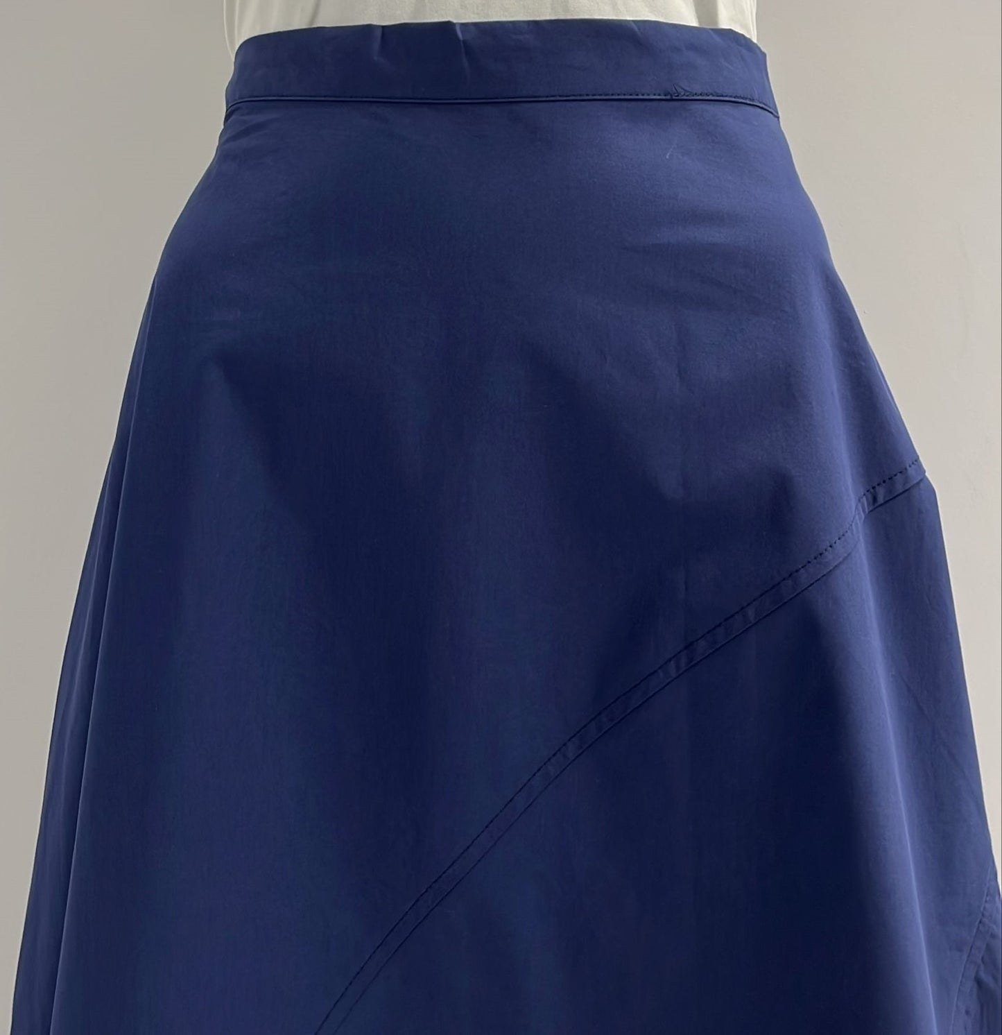 MYSTTE A-LINE SKIRT W DIAGONAL SEAMS-MAXI NAVY