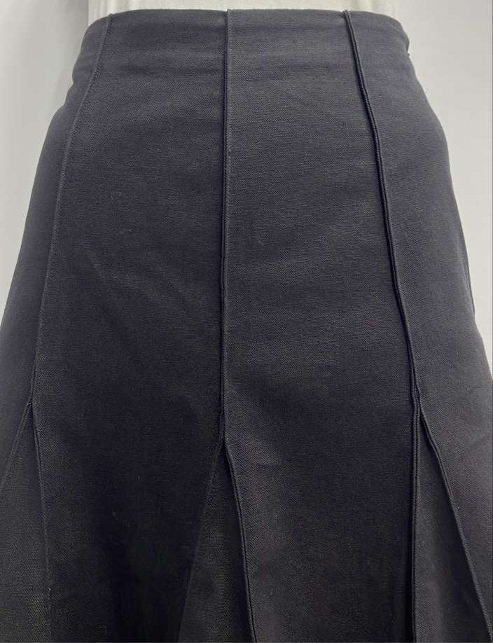 SHIFT FLAIRY SKIRT W STITCHED INSERTS-MIDI BLACK