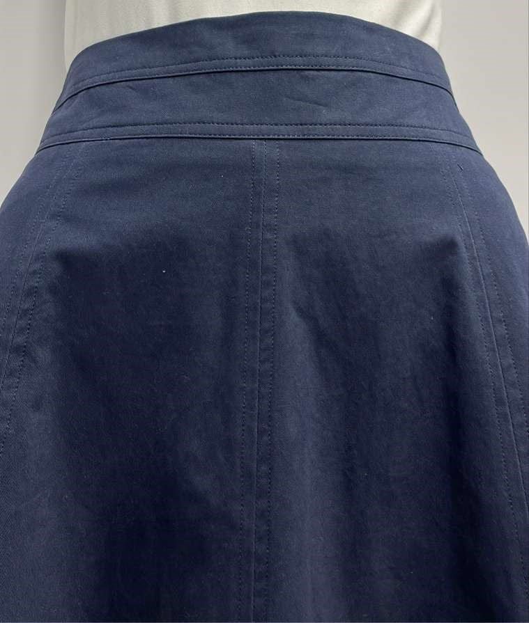 SHIFT PANELED SEAM DETAILED SKIRT-MIDI NAVY