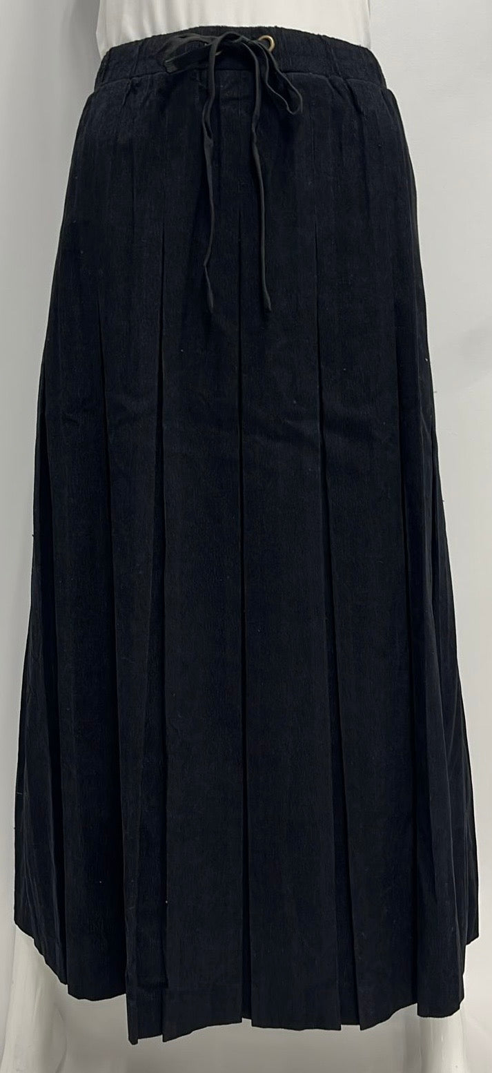 SCIACCA CORDUROY BOX PLEATED SKIRT-MIDI BLACK
