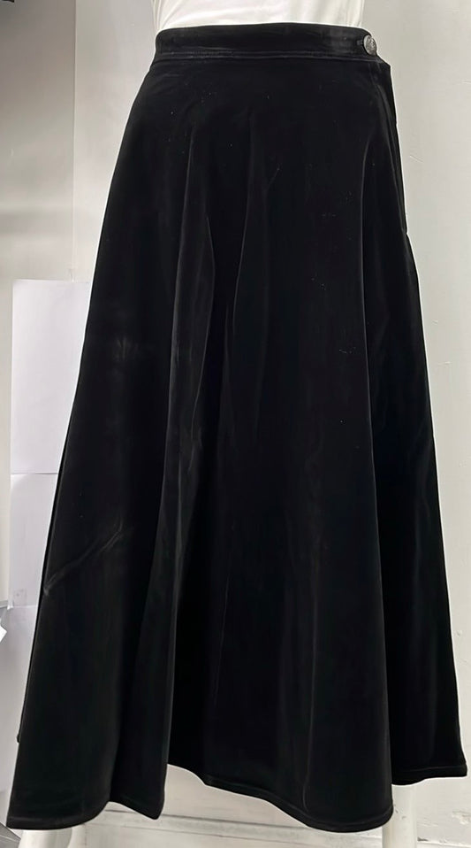 MAXMRKT FLAIRY VELVET SKIRT W SIDE BUTTON & ZIPPER-EXTRA LONG BLACK