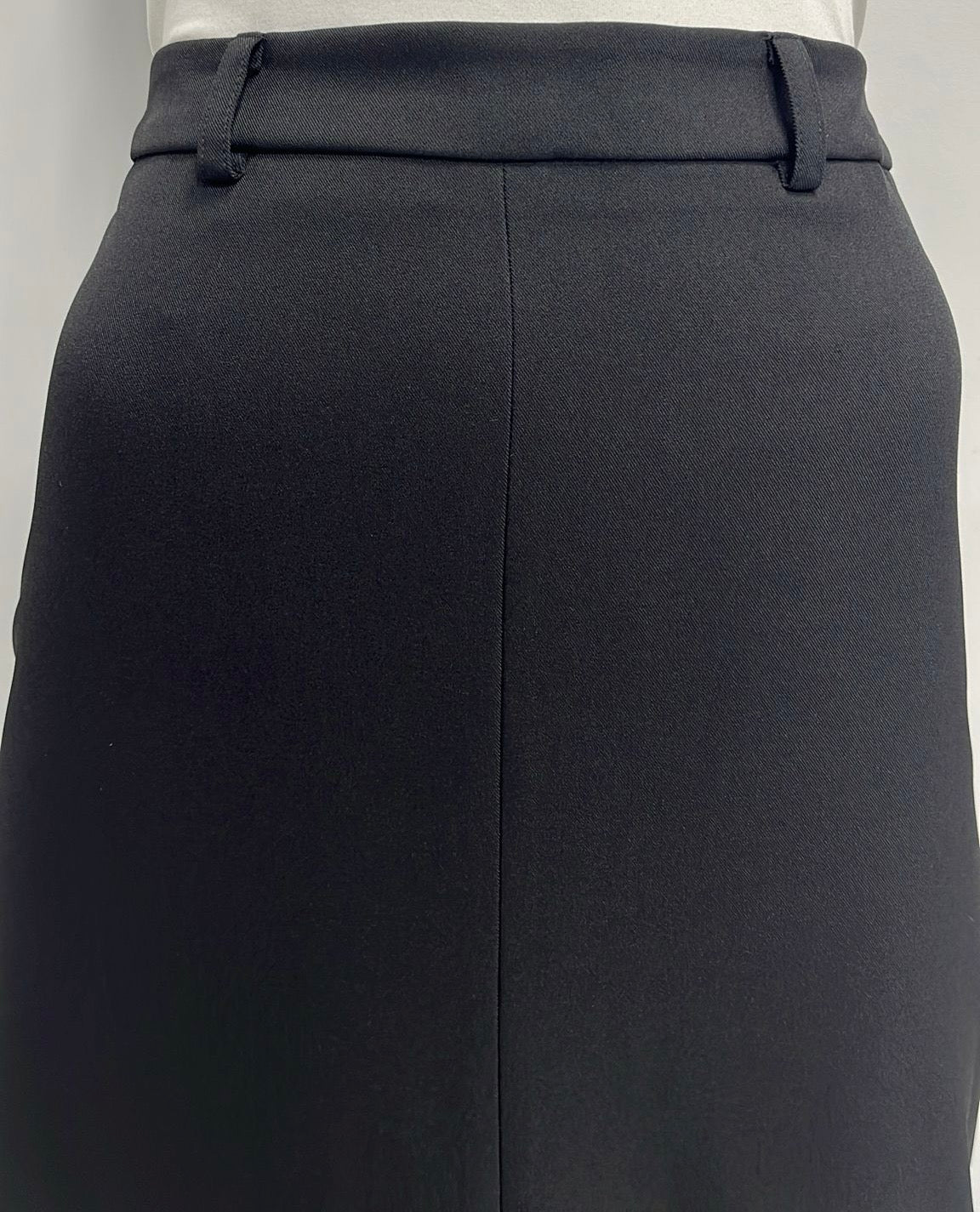 HONEYSEED STRAIGHT A-LINE SKIRT-MIDI BLACK