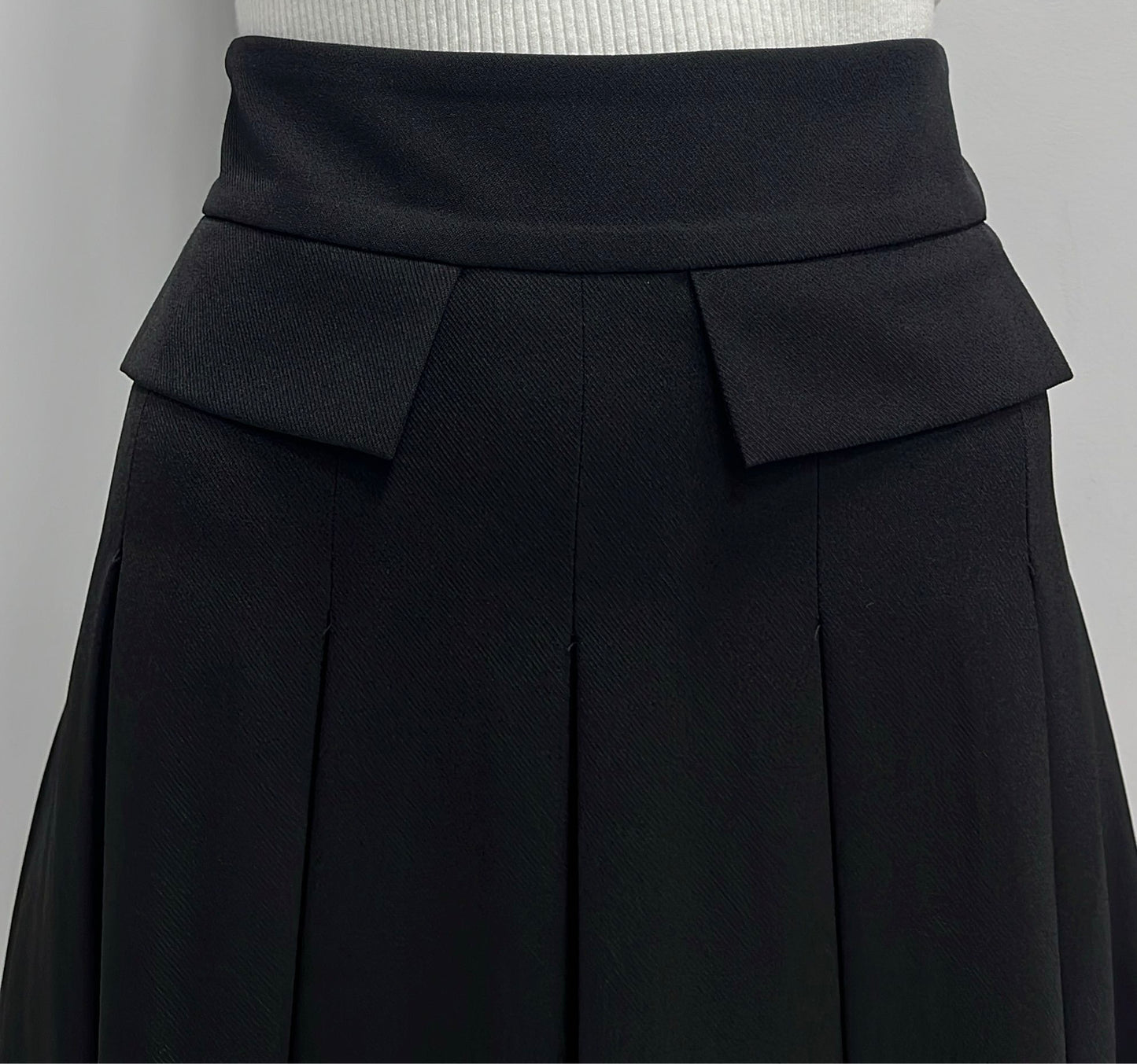 WEAR AND FLAIR BOX PLEATED SKIRT W FLAPS-EXTRA LONG BLACK