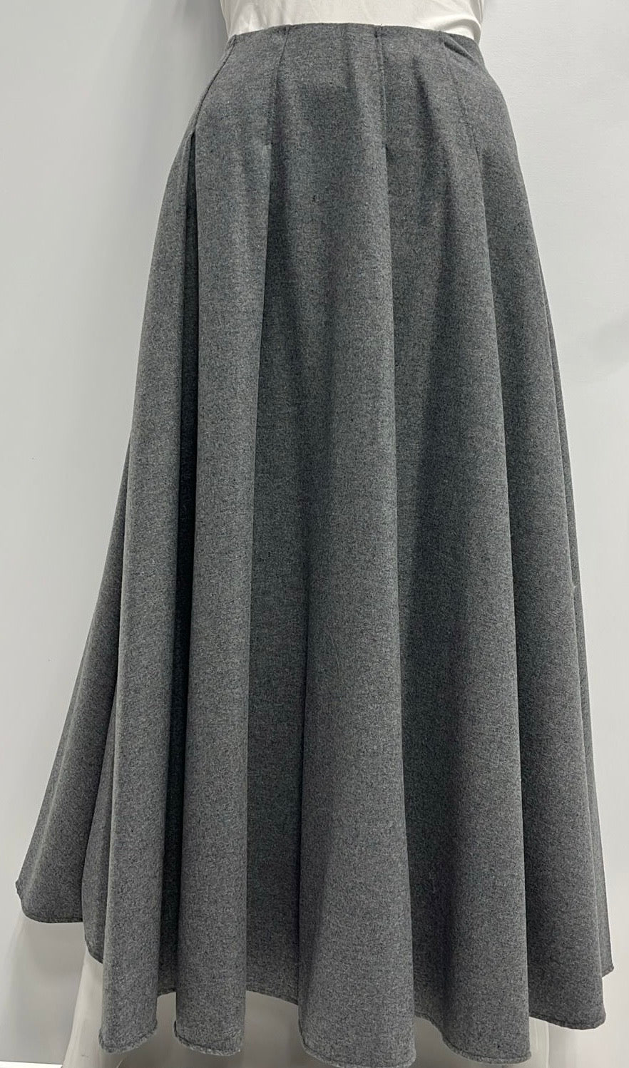 WEEKEND FLARED WOOLY SEWN DOWN PLEATS SKIRT-MIDI GREY
