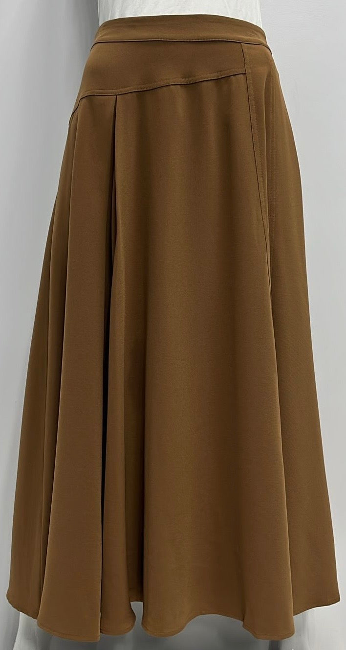 MYSTTE INSERT PLEATS SKIRT W BACK WAIST RUBBER-MIDI BROWN