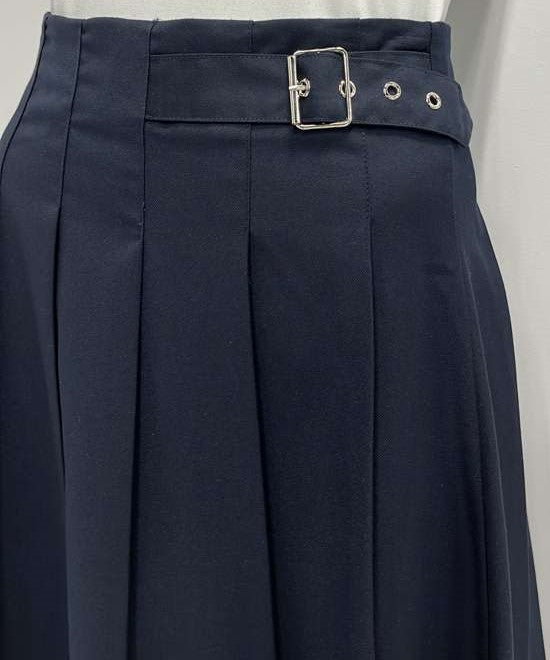 PEODE DESIGN PLEATED SKIRT W SIDE BUCKLE-MIDI NAVY